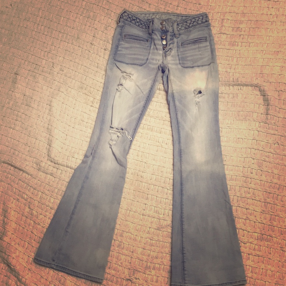 American Eagle artist flare jeans size 2!
